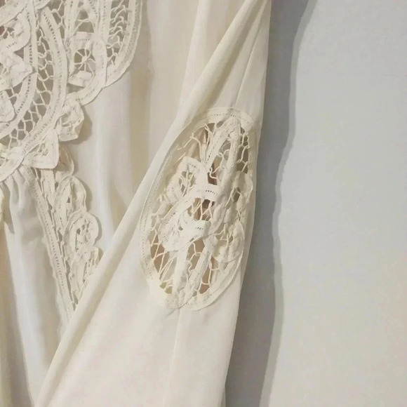 Dress Barn Sheer Beige Embroidered Blouse Small - Picture 4 of 6